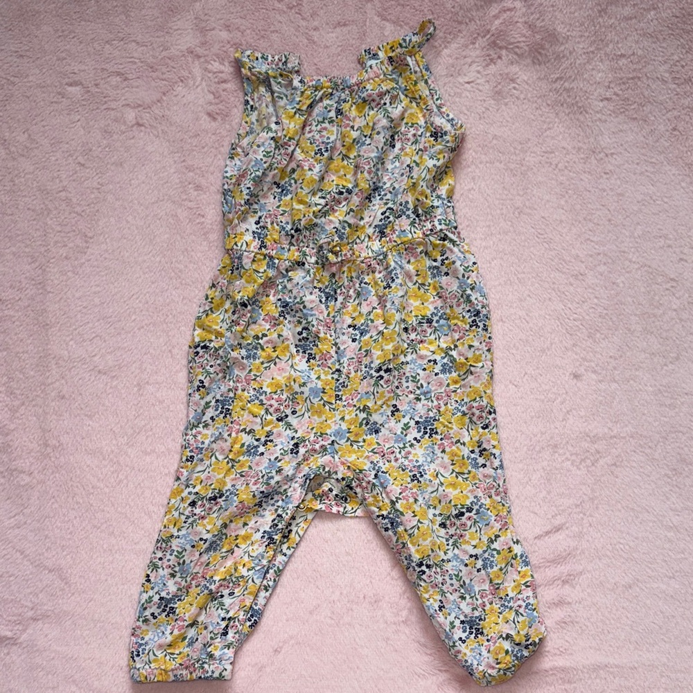 Girls Romper** Bundle 5+ items and name your offer!!! 💖💞